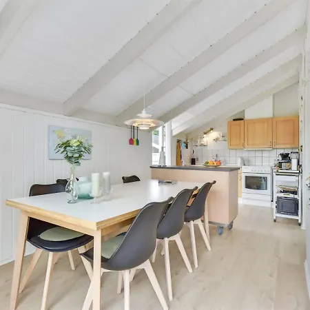 Ullakarin - 350m From The Sea In Se Jutland By Interhome *